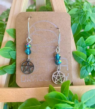 Arracades de pentacle d'acer — Amulets feta a mà, Mana Dragonfly
