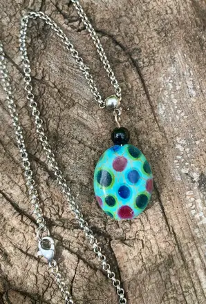 Collar oval de topos — Florals feta a mà, Mana Dragonfly
