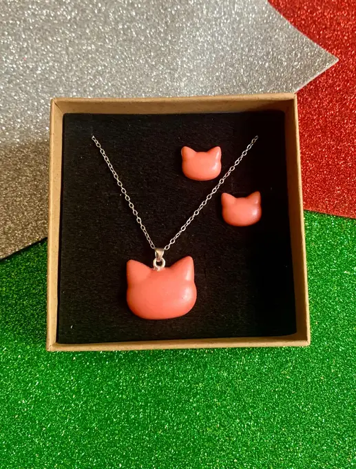 Conjunto artesano cara de gato coral — Gatos hecha a mano, Mana Dragonfly