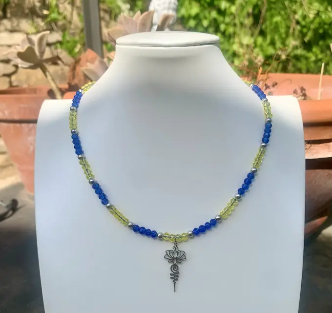 Conjunto Unalome de plata: azul y amarillo — Geometría Sagrada hecha a mano, Mana Dragonfly