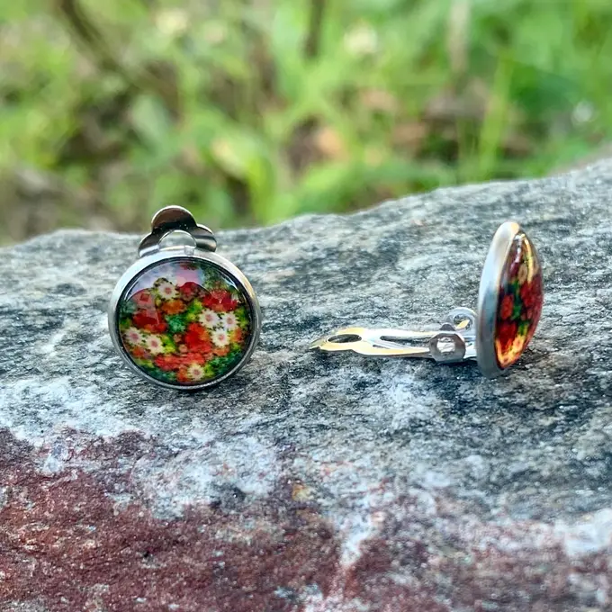 Arracades de clip florals — Florals feta a mà, Mana Dragonfly