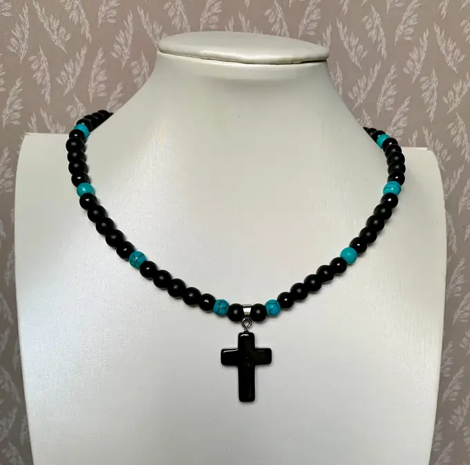 Collar Hombre: negro, turquesa y cruz — Hombre hecha a mano, Mana Dragonfly